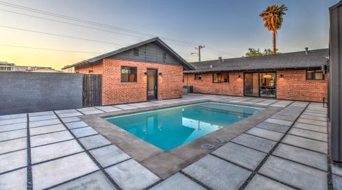 1201 Edgemont Ave, Phoenix AZ 85035-1809 exterior