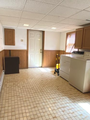 8355 Kedvale Ave, Chicago IL 60624-3529 exterior