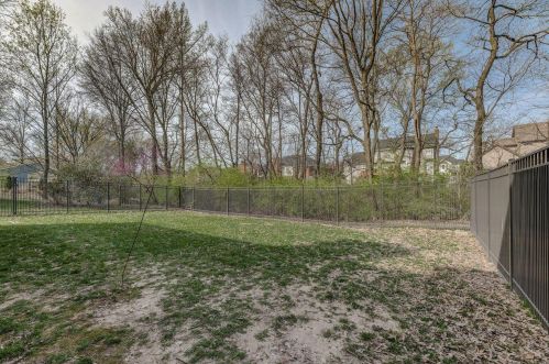 2724 Denacre Dr, Saint Louis MO 63129-4925 exterior