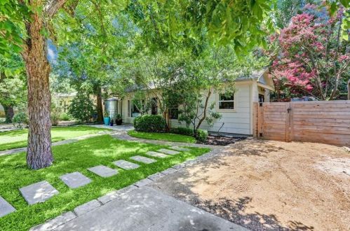 2107 Arpdale St, Austin, TX 78704-3903