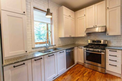 829 Braddock Ave, Pittsburgh PA 15221-3421 exterior