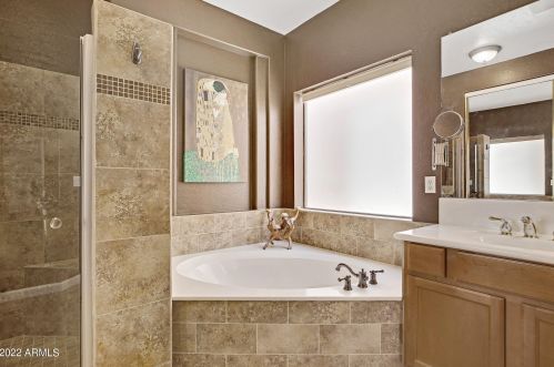 15405 18 Ave, Phoenix AZ 85015-3840 exterior