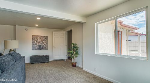 8322 Julia St, Tucson AZ  85710-4218 exterior