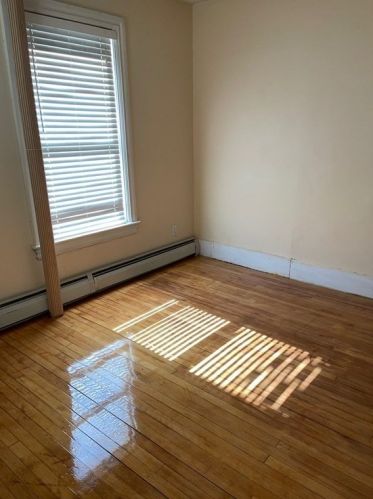 83 Houghton St, Worcester MA 01604-3823 exterior