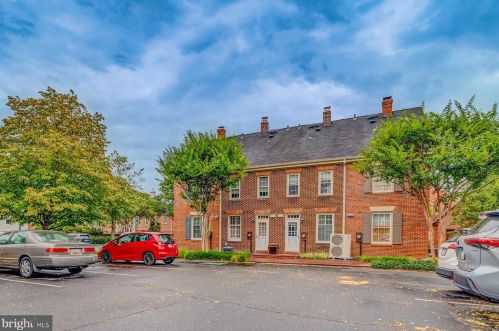 659 Columbus St, Alexandria VA  22314-1848 exterior