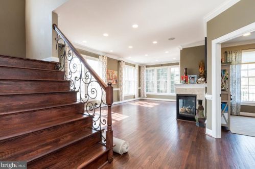 5414 Edsall Rdg Pl, Alexandria VA 22312-2671 exterior