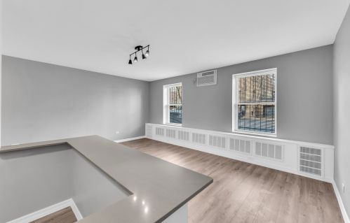 1750 Wells St, Chicago IL 60614-5851 exterior