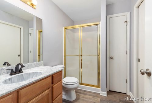 1730 Lisa Dr, Byron Township MI 49315-8006 exterior