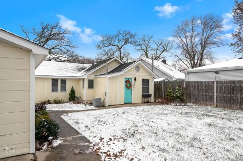 4409 Bay View Dr, Bull Valley, IL 60014-2535