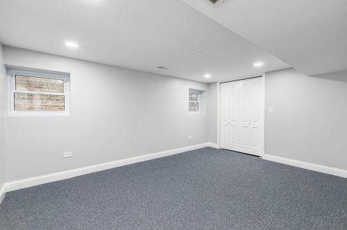 5410 Kimball Ave, Chicago IL  60625-4620 exterior