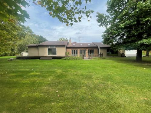 5440 31st St, Kalamazoo, MI 49048-9365