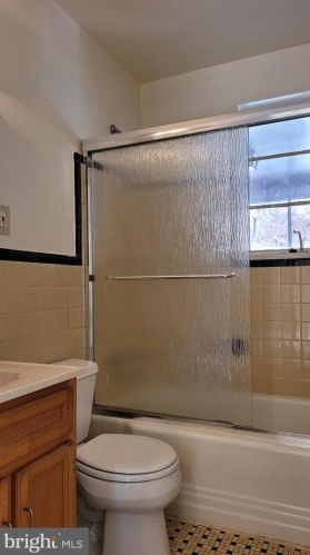 11605 Mapleview Dr, Silver Spring MD 20902-2327 exterior