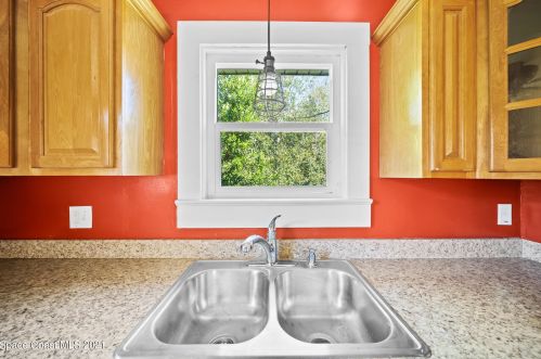 1595 Tropical Trl, Merritt Island FL 32952-5143 exterior