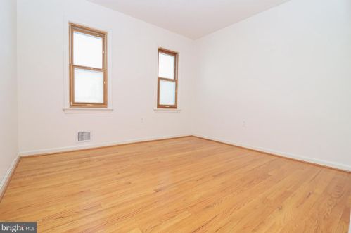 5469 Marlin St, Rockville MD 20853-3608 exterior