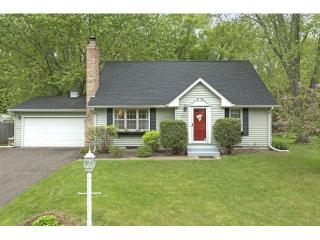 5101 Kimberly Rd, Hopkins MN  55345-4427 exterior