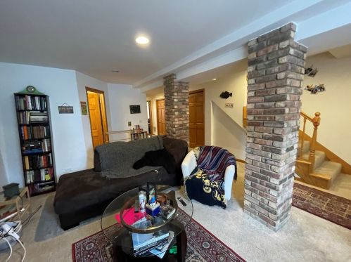 2746 Ashland Ave, Chicago IL 60657-6564 exterior