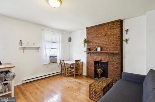 317 16 St, Philadelphia PA 19132-4418 exterior