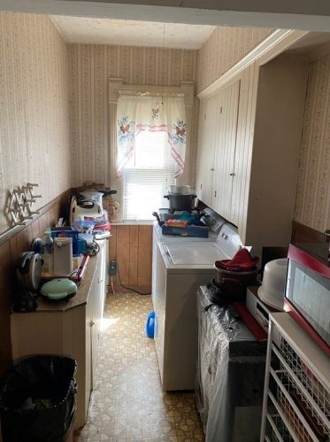 38 Chase Ave, Springfield MA 01108-1601 exterior