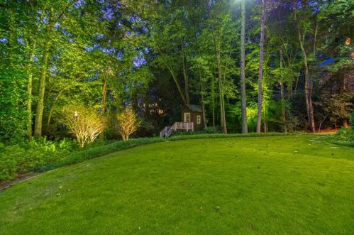 2817 Dover Rd, Atlanta GA 30327-1209 exterior