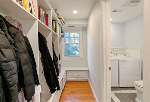 82 Day St, Newton MA 02466-2906 exterior