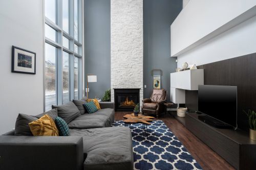 1962 Commerce St, Milwaukee WI 53212-3776 exterior