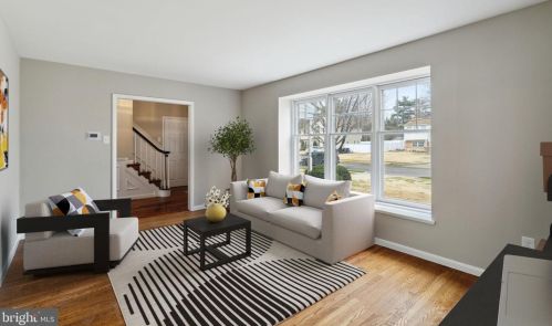 114 Woodview Ln, Riverton NJ  08077-3218 exterior