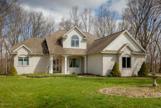 5424 Birchwood Dr, Kalamazoo, MI 49009-8129