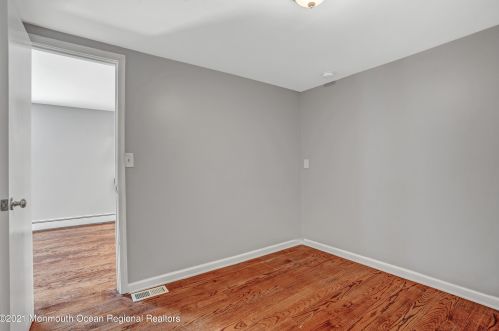 9 Danby Pl, Point Pleasant Beach NJ  08742-5621 exterior