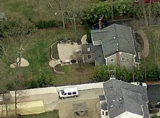 146 Kings Park Rd, Commack, NY 11725-1603