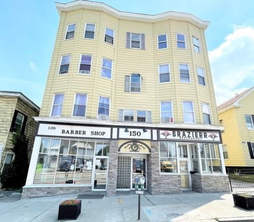 146 Chandler St, Worcester MA  01609-2918 exterior