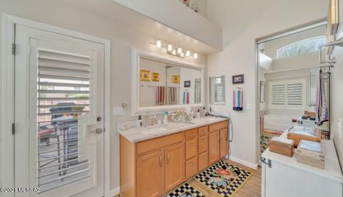 5158 Louis River Way, Tucson AZ  85718-4751 exterior