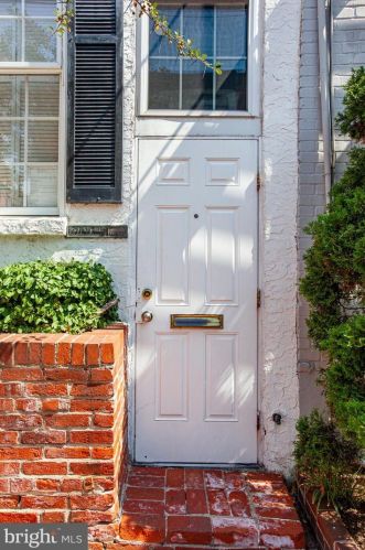 733 24th St, Philadelphia PA  19130-2539 exterior