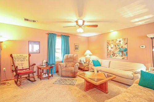 1201 Allaire Ave, Monaca PA 15061-1099 exterior