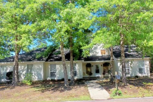 10986 Ala Moana St, Bay Saint Louis, MS 39525-4412