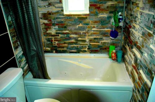 1602 Lorimer Rd, Glen Burnie MD 21061-4310 exterior