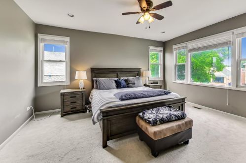 4135 Melvina Ave, Chicago IL 60638-3512 exterior