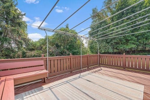 1664 Nash Ave, Pittsburgh PA 15235-2332 exterior