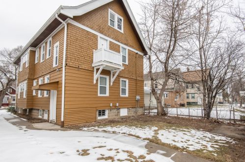 3614 39th St, Milwaukee, WI 53216-3416