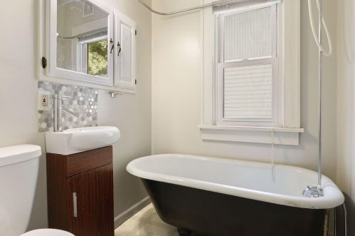 1012 6 St, Saint Paul MN 55106-4609 exterior