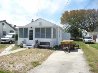 120 Saint Johns Ave, Miami Beach, NJ 08251-3033