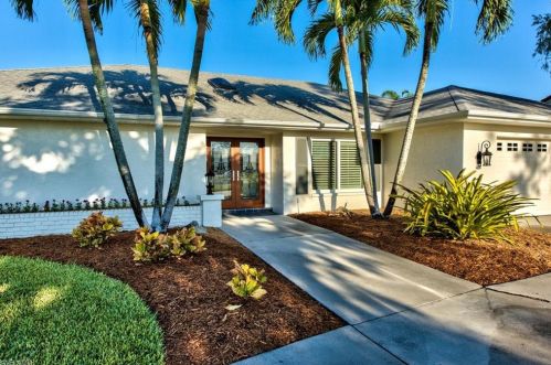 1972 Countess Ct, Naples, FL 34110-1000