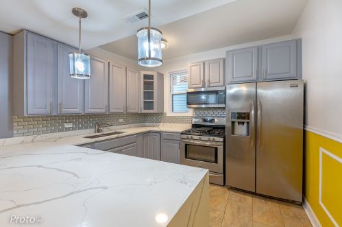 11947 Eggleston Ave, Chicago IL 60628-6303 exterior