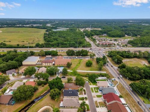 9616 Long Meadow Dr, Tampa FL  33615-1236 exterior