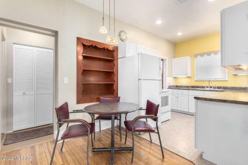 1325 8 St, Tucson AZ 85719-5517 exterior