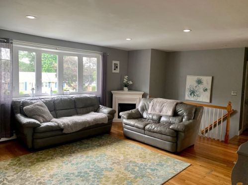 37 Tumelty Rd, Peabody, MA 01960-2522