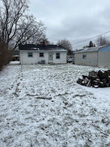 3333 64th St, Milwaukee WI  53219-4204 exterior