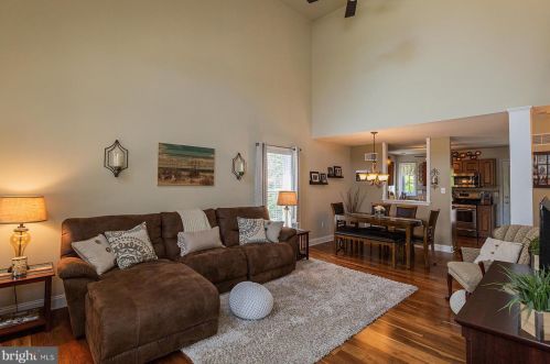 431 Rabbit Hl Ln, Lancaster PA 17603-7435 exterior