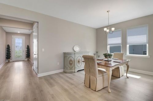 2090 Grv Dr, Naples FL 34120-1422 exterior