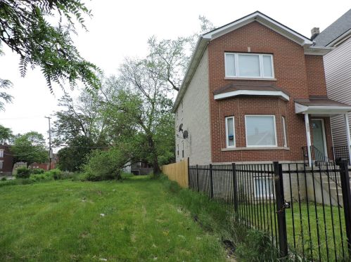 5650 Bishop St, Chicago IL  60636-1316 exterior