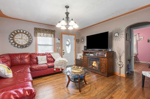 1134 Whiting St, Wyoming MI exterior